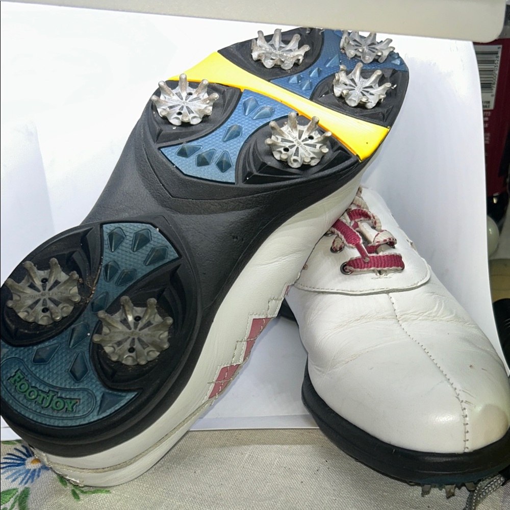 FootJoy White and Pink Golf Shoes - Picture 3 of 9